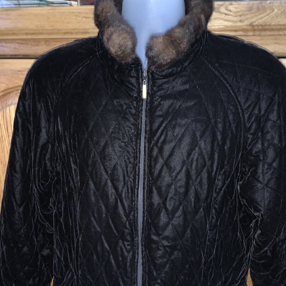 Jones New York Sport Womens Size LG BLACK Full Zip Faux Fur Lined Hooded Coat